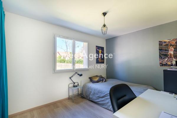 Maison à Charbonnières-les-Bains, 69260 - 5 pièces 137m²