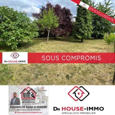 Terrain à vendre de 302 m²