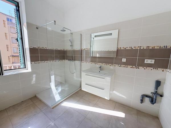 Appartement rénové centre ville Ajaccio