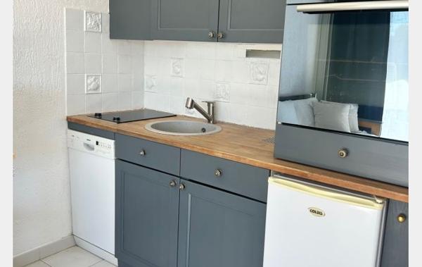 Vente Studio + Parking Commun rénové(e) Port-camargue