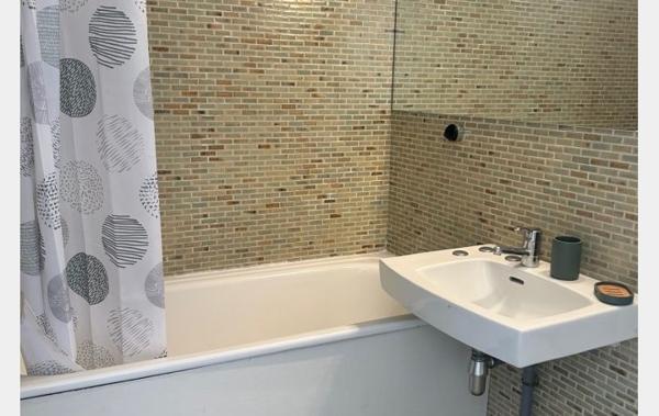 Vente Studio + Parking Commun rénové(e) Port-camargue