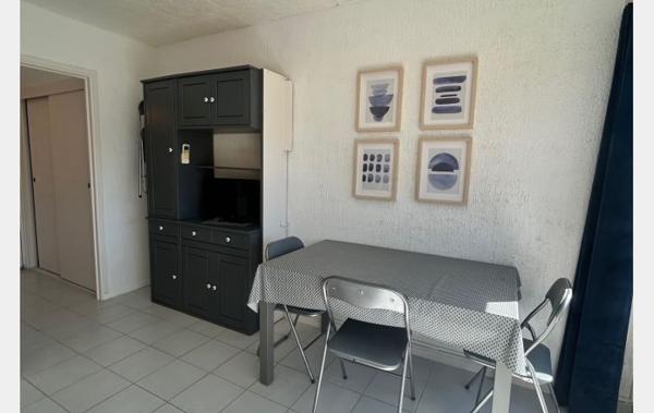Vente Studio + Parking Commun rénové(e) Port-camargue