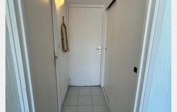Vente Studio + Parking Commun rénové(e) Port-camargue
