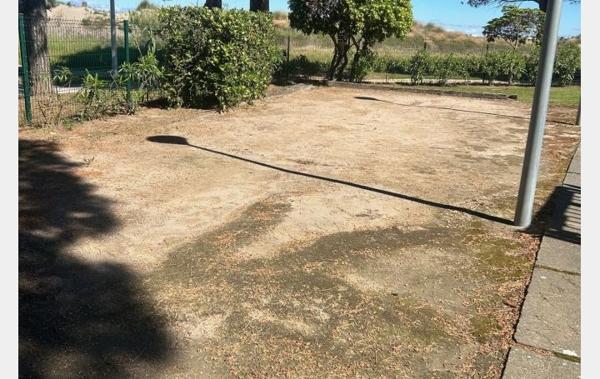 Vente Studio + Parking Commun rénové(e) Port-camargue