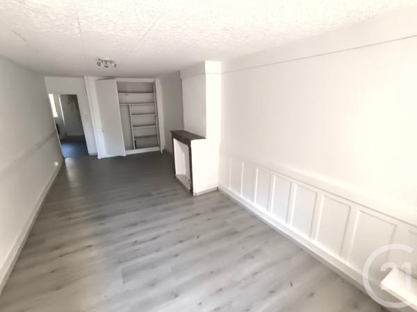 Immeuble à vendre  284,21 m2 MASSY - 91