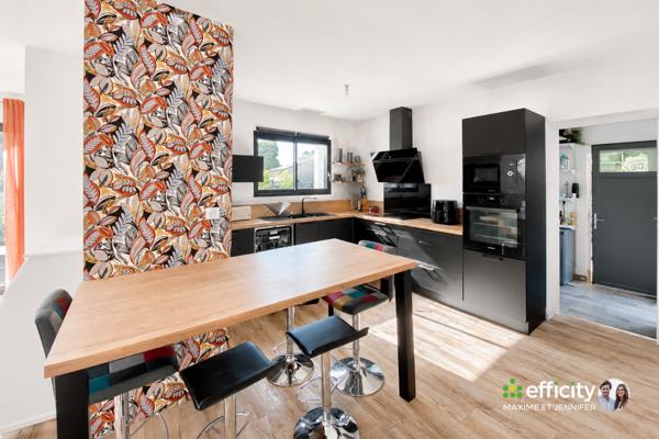 Maison
         6 pièces
        - 133 m² Exclusivité 429 900 € *