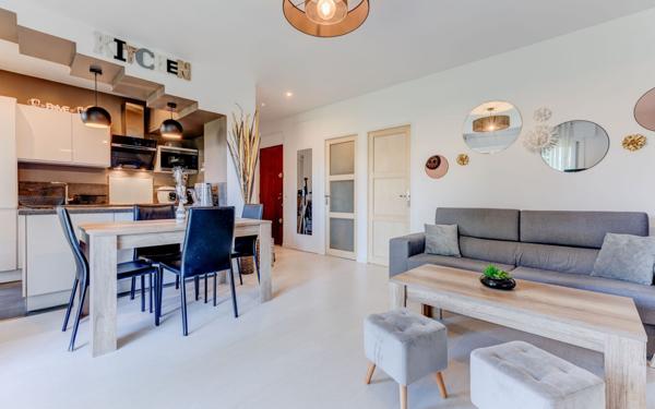 Appartement à vendre    2 pièces • 44 m2 Nice