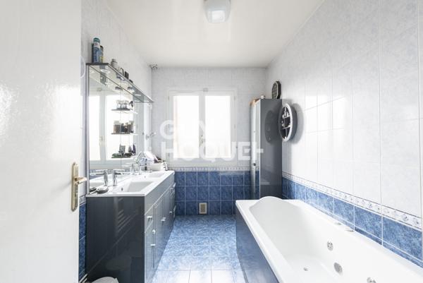 Maison familiale à vendre de 8 pièces de 185 m²