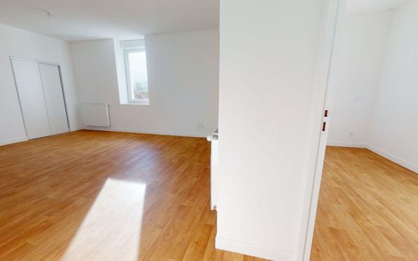 Appartement à louer    3 pièces • 54,38 m2 Jassans-Riottier