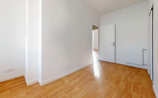 Appartement à louer    3 pièces • 54,38 m2 Jassans-Riottier