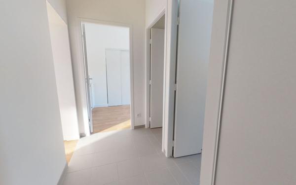 Appartement à louer    3 pièces • 54,38 m2 Jassans-Riottier