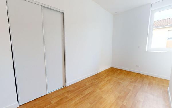 Appartement à louer    3 pièces • 54,38 m2 Jassans-Riottier