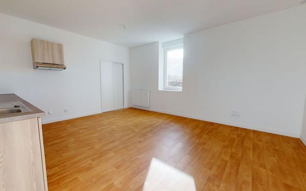 Appartement à louer    3 pièces • 54,38 m2 Jassans-Riottier