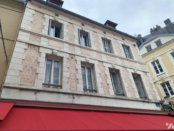 TROUVILLE SUR MER Plein centre Appartement T2 en dupex