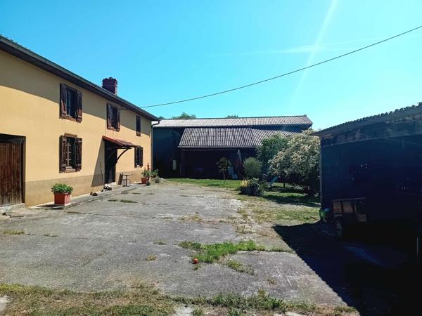Commingeoise avec hangar agricole