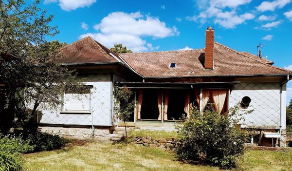 Maison de 198 m² , 9 pièces, terrain de plus de 13 ares