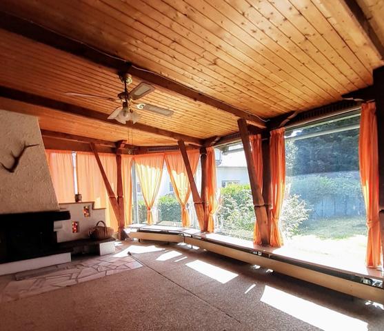 Maison de 198 m² , 9 pièces, terrain de plus de 13 ares