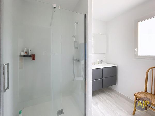 Maison à vendre Challans - 5 pièces, 108m² avec 4 chambre(s) à 337 760€ - AJP Immobilier Challans