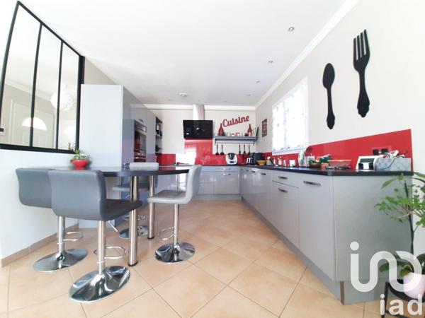 Maison 7 pièces de 131 m² à Saint-Jory (31790)