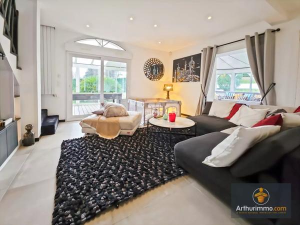 Vente                                                      Maison
                        
                     8 pièces                      178 m2                     à Bondoufle