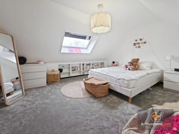 Vente                                                      Maison
                        
                     8 pièces                      178 m2                     à Bondoufle