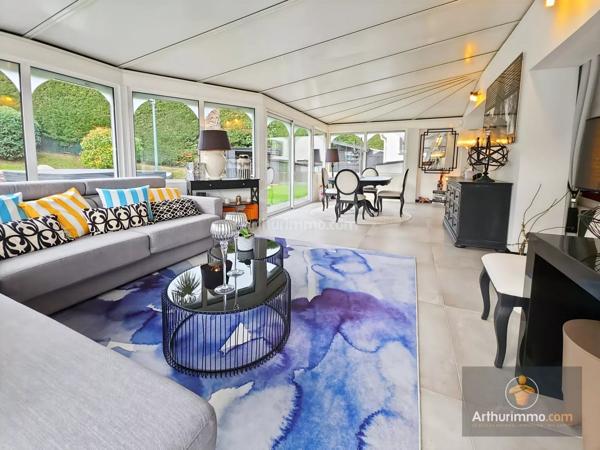 Vente                                                      Maison
                        
                     8 pièces                      178 m2                     à Bondoufle