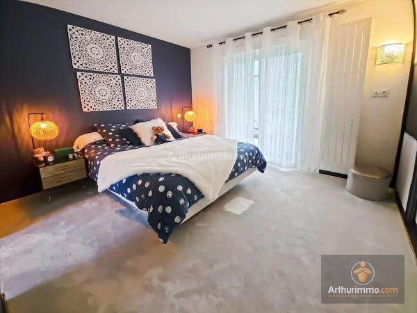 Vente                                                      Maison
                        
                     8 pièces                      178 m2                     à Bondoufle