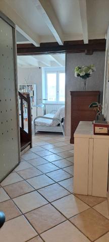 À vendre : Appartement de charme à Étampes de 91 m² dans un résidence sécurisée avec ascenseur.