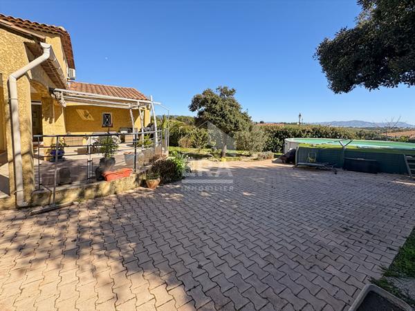 Les Pennes Mirabeau - Maison T4 de 129m2 environ sur parcelle de 1065m2 avec garage