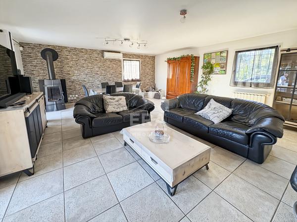 Les Pennes Mirabeau - Maison T4 de 129m2 environ sur parcelle de 1065m2 avec garage