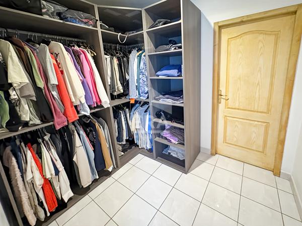 Les Pennes Mirabeau - Maison T4 de 129m2 environ sur parcelle de 1065m2 avec garage