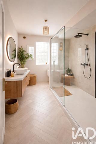 Maison à vendre 9 pièces 230 m² Six-Fours-les-Plages