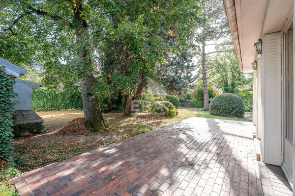 Maison Villiers Sur Marne 11 pièces 242 m2