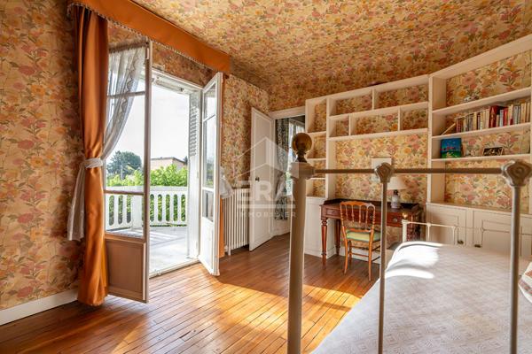 Maison Villiers Sur Marne 11 pièces 242 m2