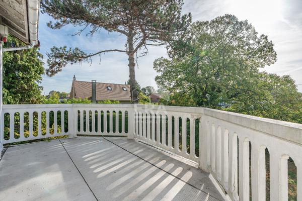 Maison Villiers Sur Marne 11 pièces 242 m2