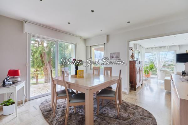 Maison à VIMOUTIERS, 61120 - 7 pièces 215m²