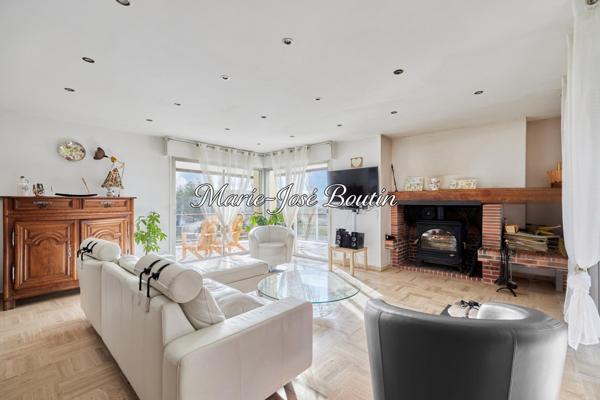 Maison à VIMOUTIERS, 61120 - 7 pièces 215m²