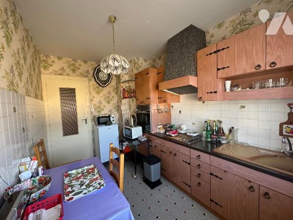 Pavillon sur sous-sol à proximité du centre-ville.