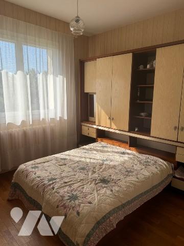 Pavillon sur sous-sol à proximité du centre-ville.