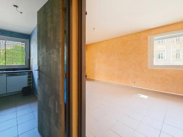 CENTRE VILLE - GARE - Appartement de type T2 bis / T3 - Résidence sécurisée avec concierge