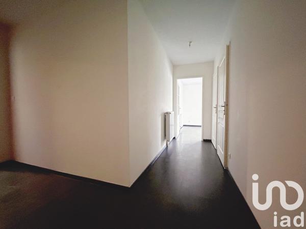 Appartement 3 pièces de 71 m² à Loos (59120)