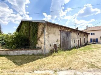 En exclusivité maison de village à rénover