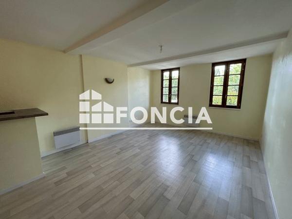 Location Appartement 2 pièces 41.3 m² - 5 AVENUE PRAT BEZIAU Lombez 32220
