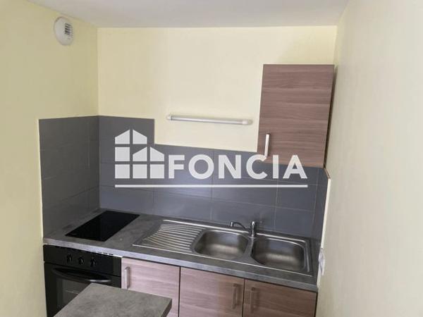 Location Appartement 2 pièces 41.3 m² - 5 AVENUE PRAT BEZIAU Lombez 32220