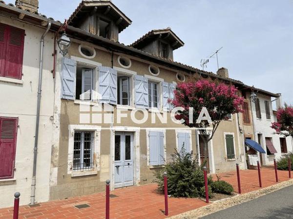 Location Appartement 2 pièces 41.3 m² - 5 AVENUE PRAT BEZIAU Lombez 32220