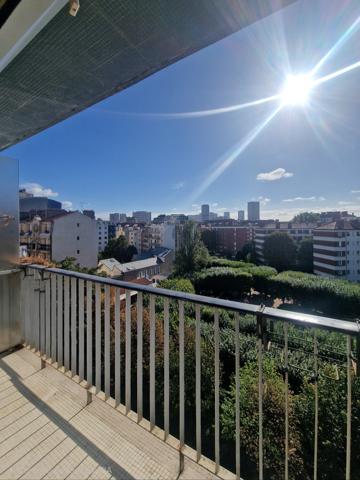 Appartement
         3 pièces
        - 61 m² 615 000 € *