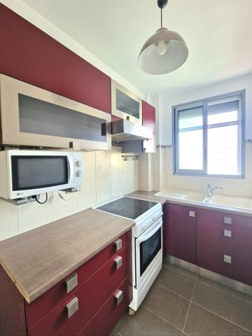 Appartement
         3 pièces
        - 61 m² 615 000 € *