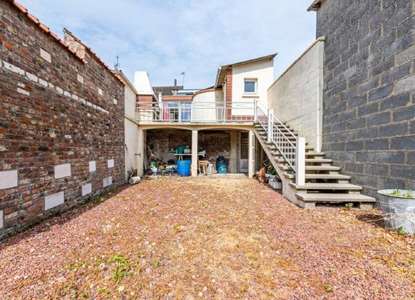 Maison à vendre    3 pièces •  Auxi-le-Château