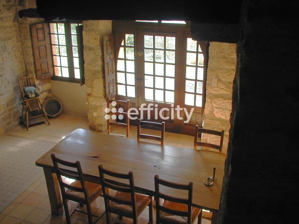 Maison
         6 pièces
        - 167 m² 363 000 € *