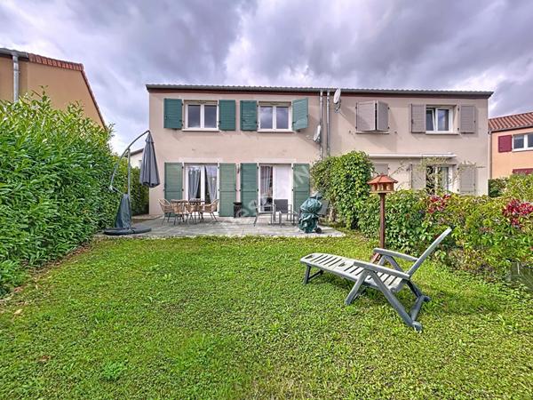 Maison Rozerieulles 4 pièce(s) 90 m2 - 3 chambres - garage - jardin